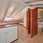 Luxury Adele Pool & Privat Whirlpool Готель *
