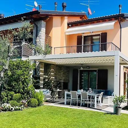 Luxury Adele Pool & Privat Whirlpool * Бардоліно