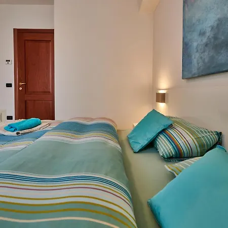 Luxury Adele Pool & Privat Whirlpool Отель