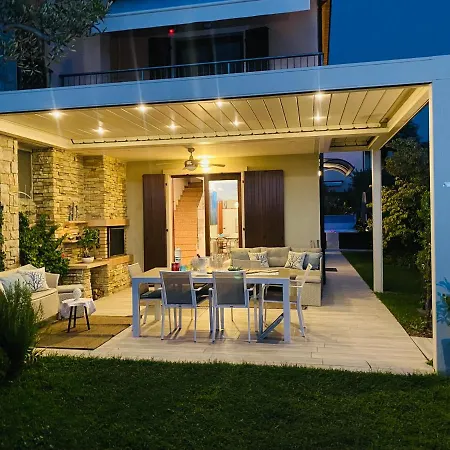 Hotel Luxury Adele Pool & Privat Whirlpool *