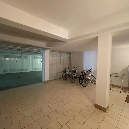 Luxury Adele Pool & Privat Whirlpool Отель Бардолино