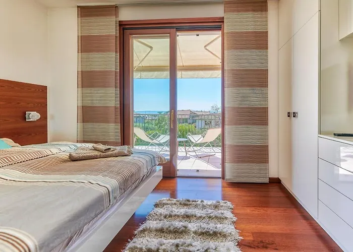 Luxury Adele Pool & Privat Whirlpool * Μπαρντολίνο