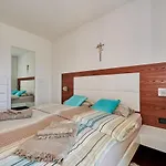 Luxury Adele Pool & Privat Whirlpool Μπαρντολίνο