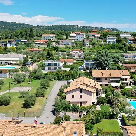 Szálloda Luxury Adele Pool & Privat Whirlpool Bardolino