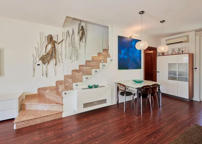 Luxury Adele Pool & Privat Whirlpool Hotell