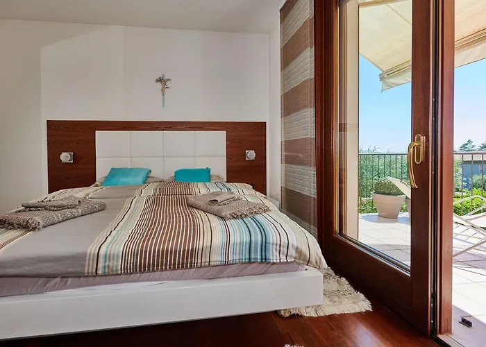 Hotell Luxury Adele Pool & Privat Whirlpool *