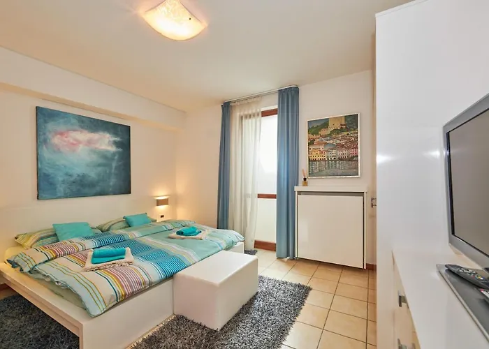 Luxury Adele Pool & Privat Whirlpool Hotel